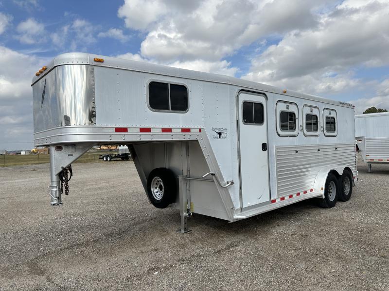 2000 Featherlite 3 Horse Gooseneck Trailer with Dressing Room